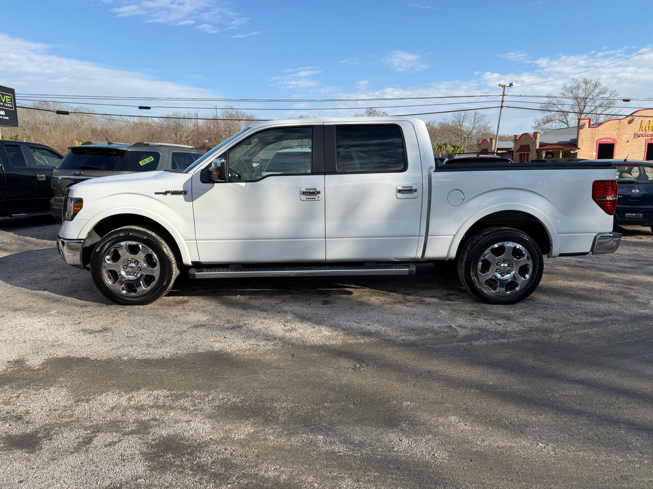 Ford F-150 2WD SuperCrew 145" Lariat 2011