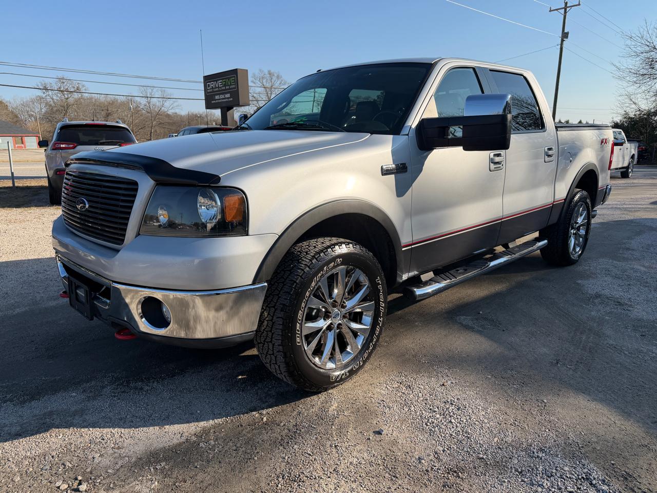 2007 Ford F-150 4WD SuperCab 145" XLT