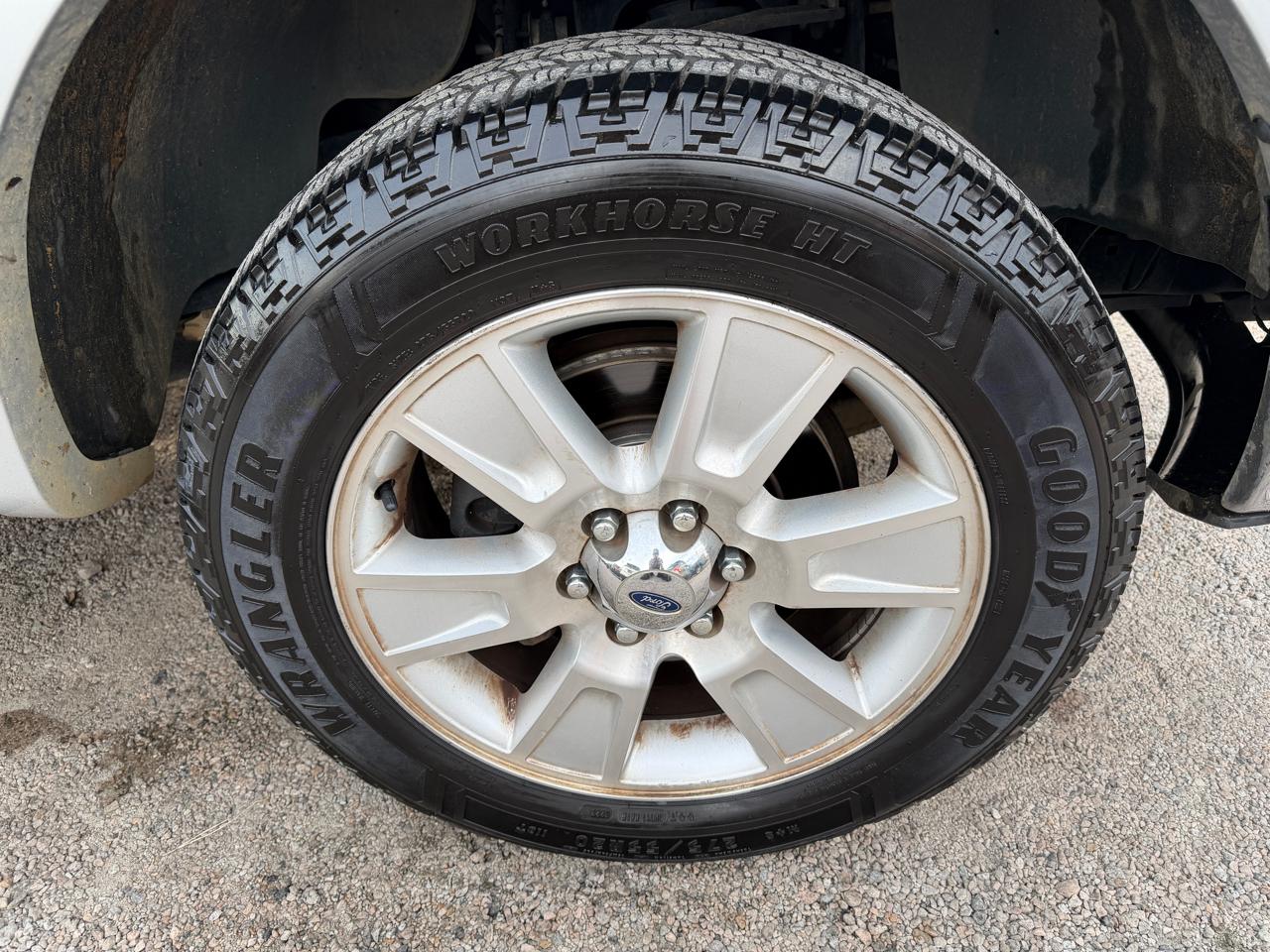 Ford F-150 4WD SuperCab 145" Lariat 2010