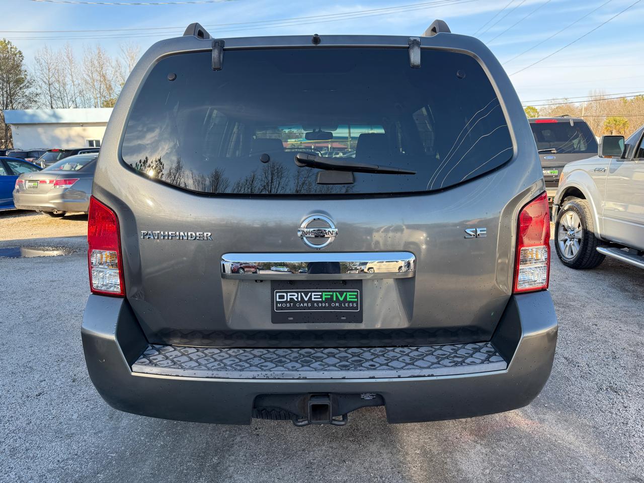 Nissan Pathfinder LE 2WD 2009