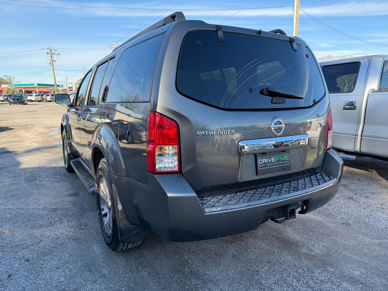 Nissan Pathfinder LE 2WD 2009