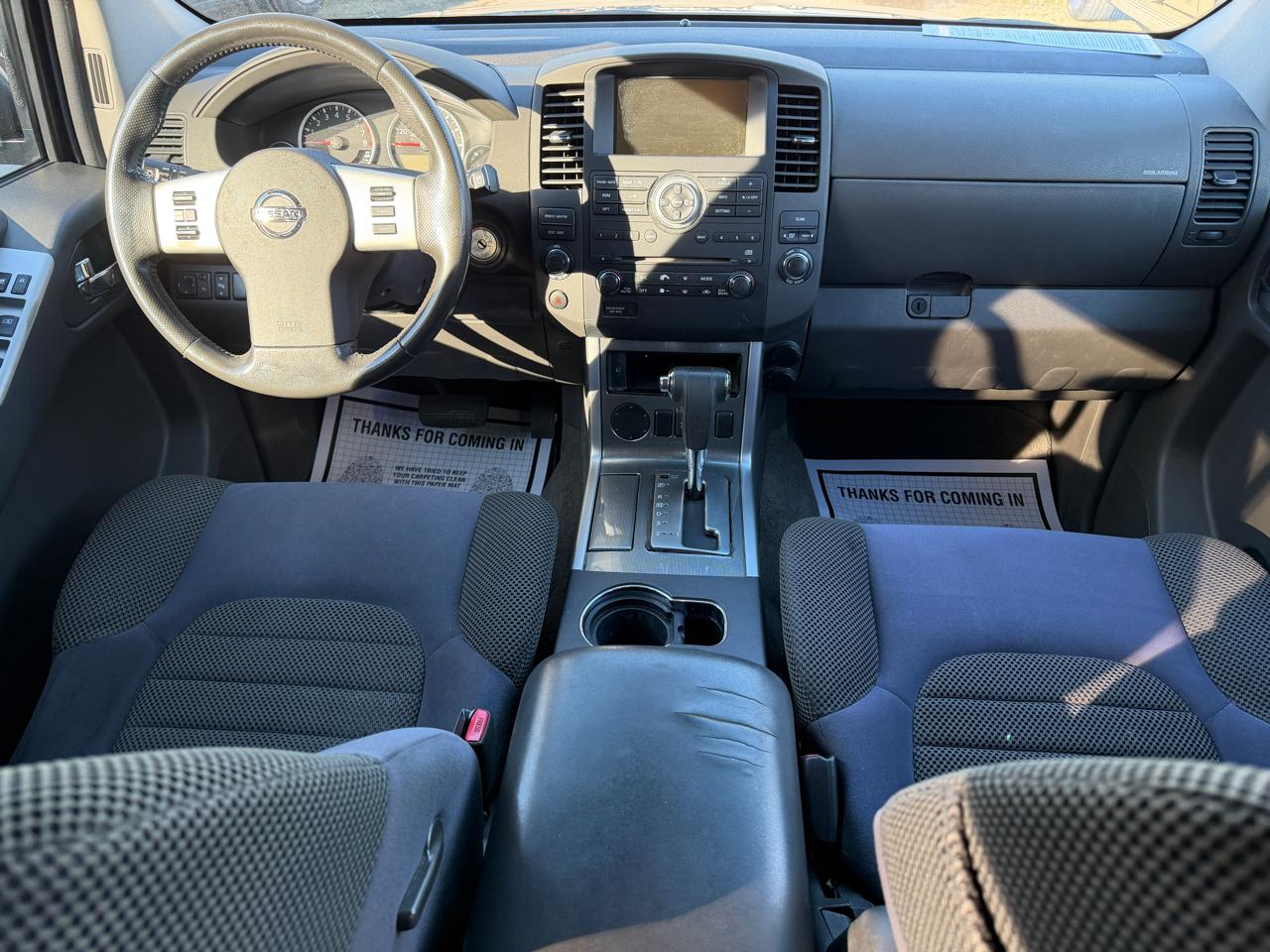 Nissan Pathfinder LE 2WD 2009