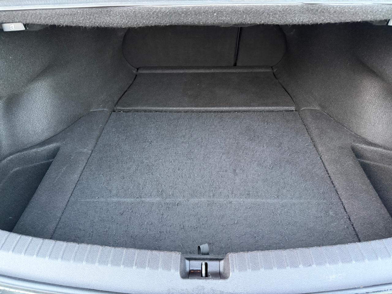 Acura TLX Base 2.4L 2017