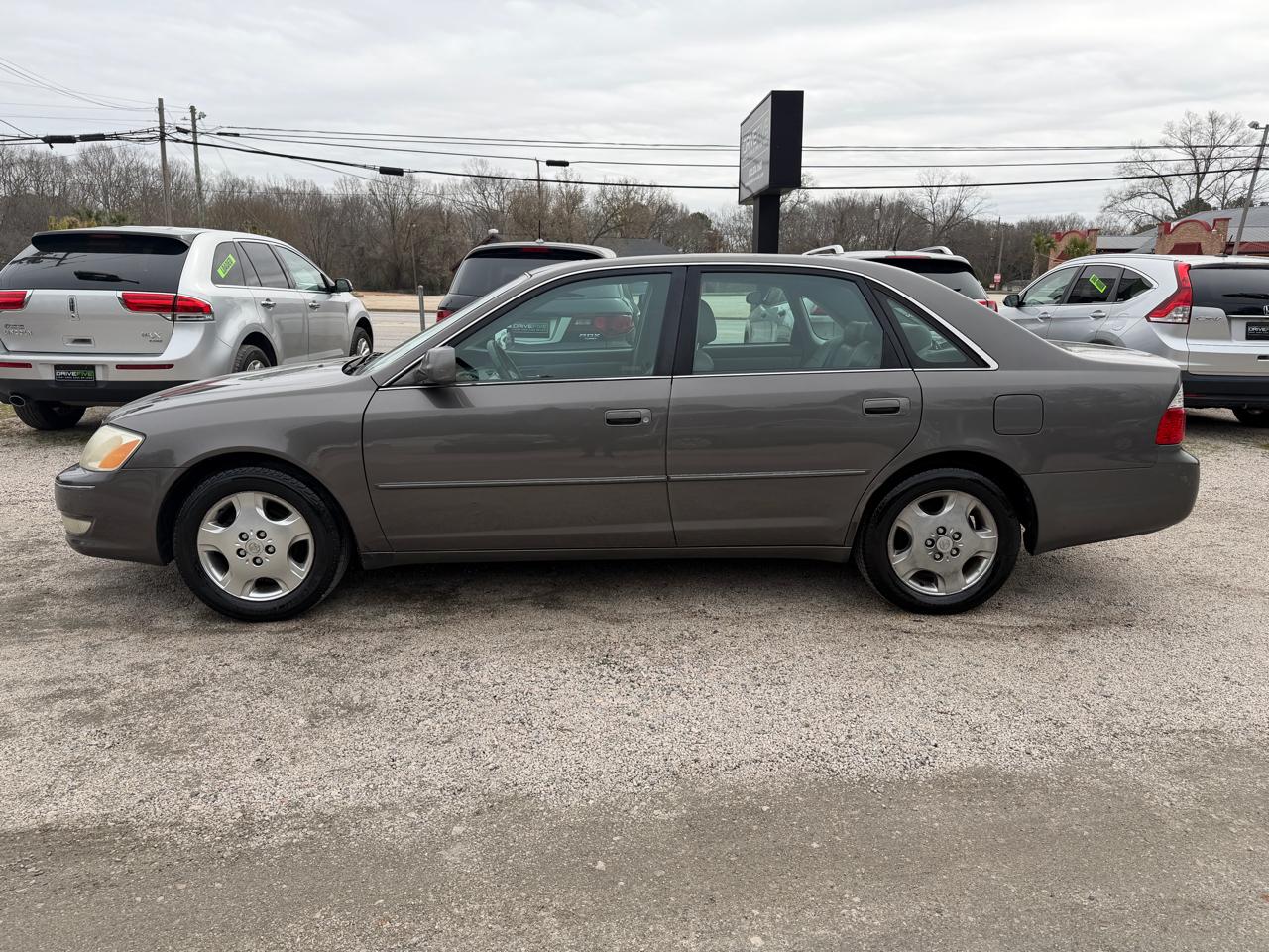 Toyota Avalon XL 2003