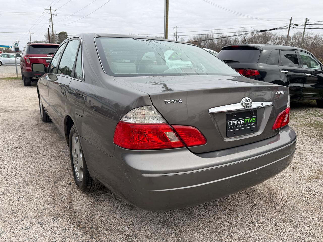 Toyota Avalon XL 2003