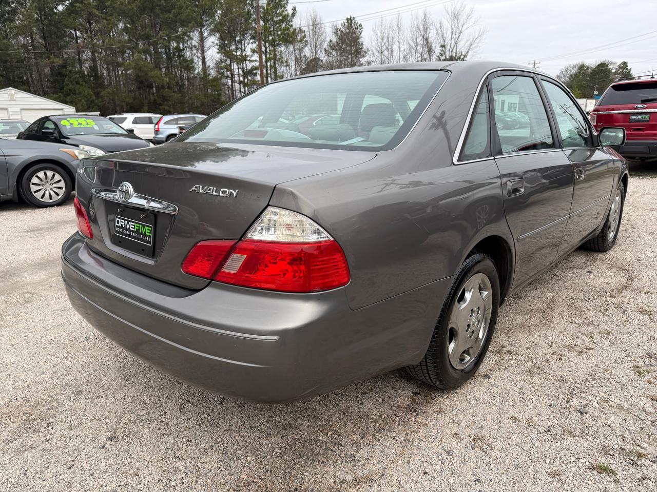 Toyota Avalon XL 2003