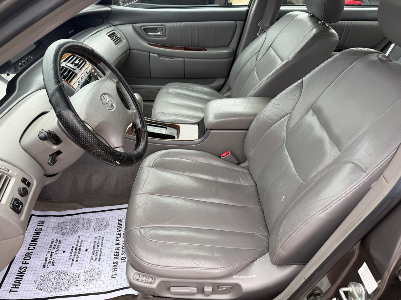 Toyota Avalon XL 2003