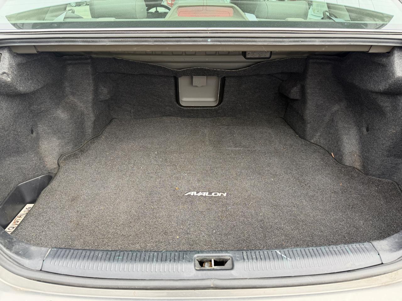 Toyota Avalon XL 2003