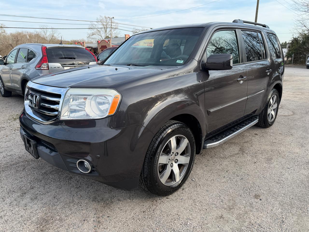 Honda Pilot Touring 4WD 5-Spd AT with DVD 2013