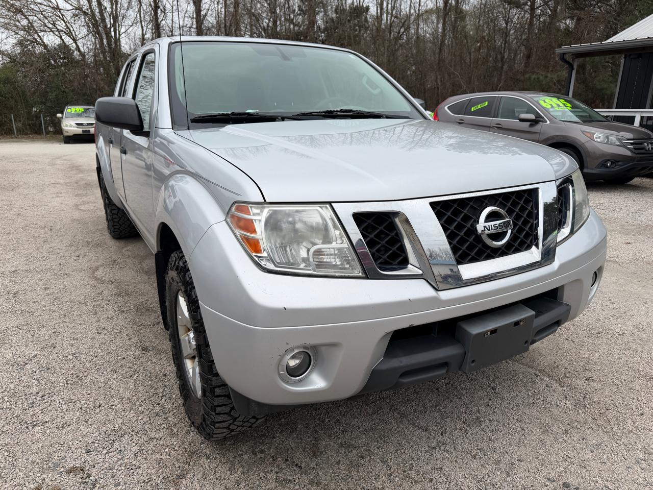Nissan Frontier 2017.5 Crew Cab 4x4 SV V6 Auto 2012