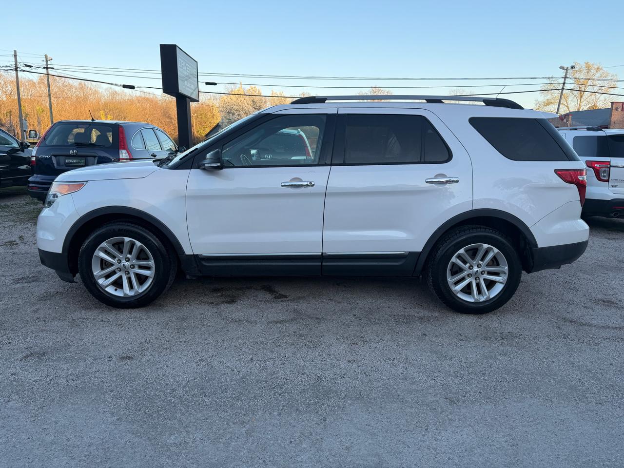 Ford Explorer 2WD 4dr V6 XLT 2013