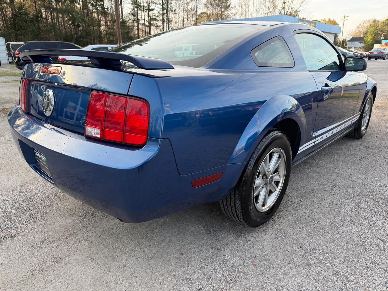 Ford Mustang V6 Standard Coupe 2006