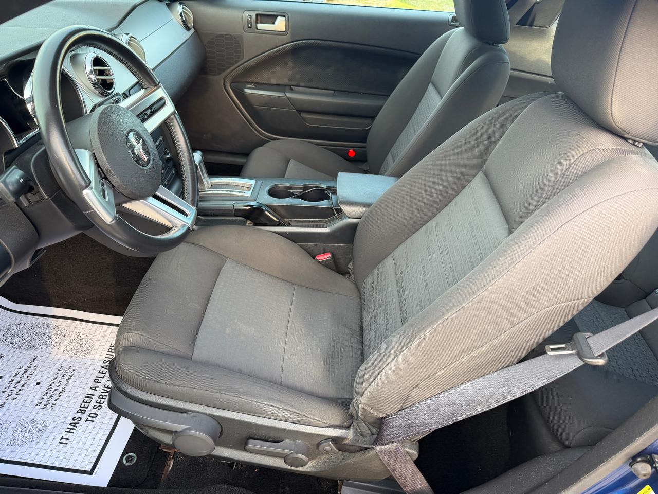 Ford Mustang V6 Standard Coupe 2006