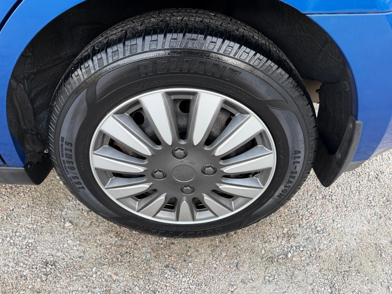 Nissan Versa 1.8 S 2007