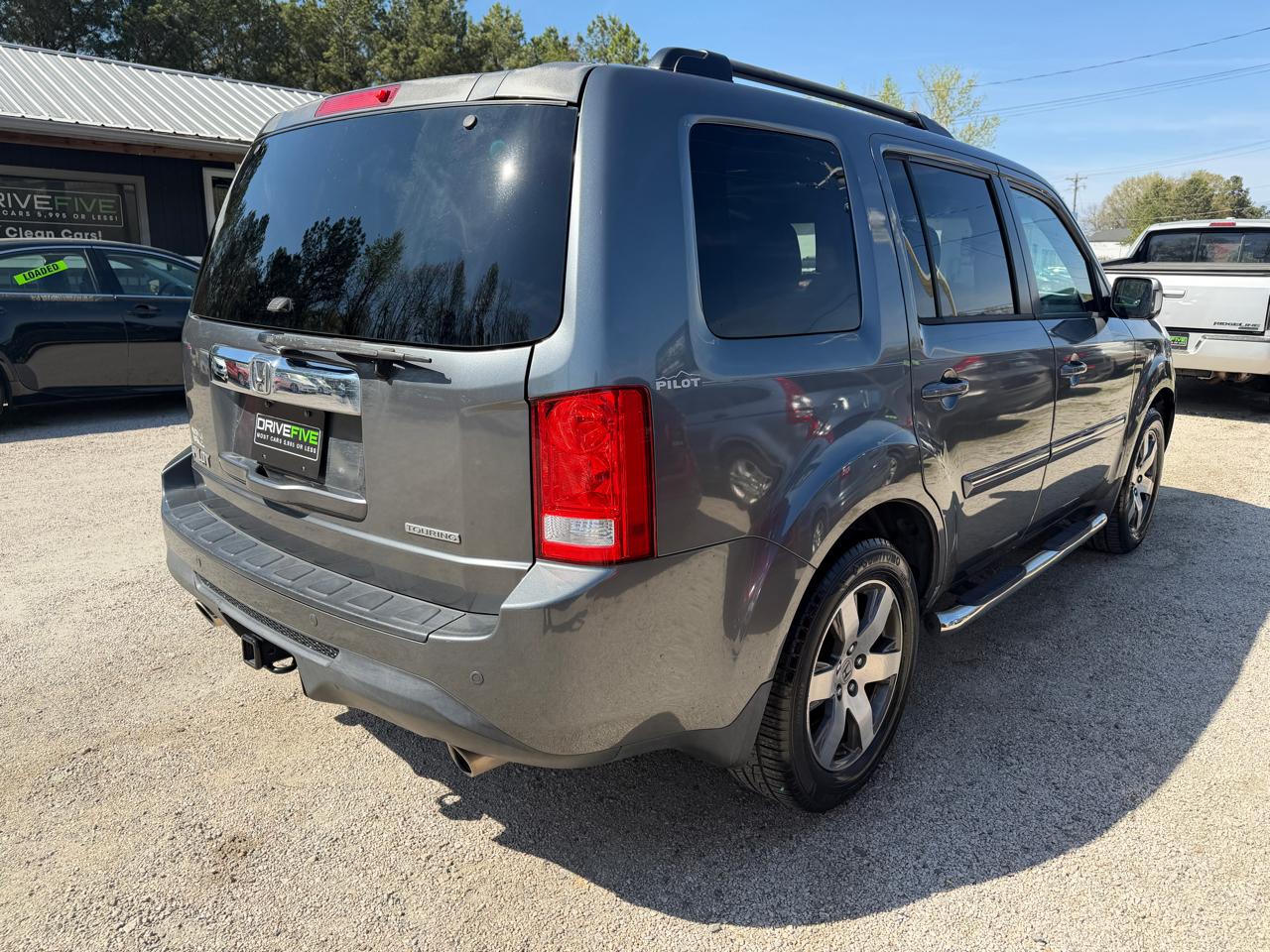 Honda Pilot Touring 2WD 5-Spd AT with DVD 2012