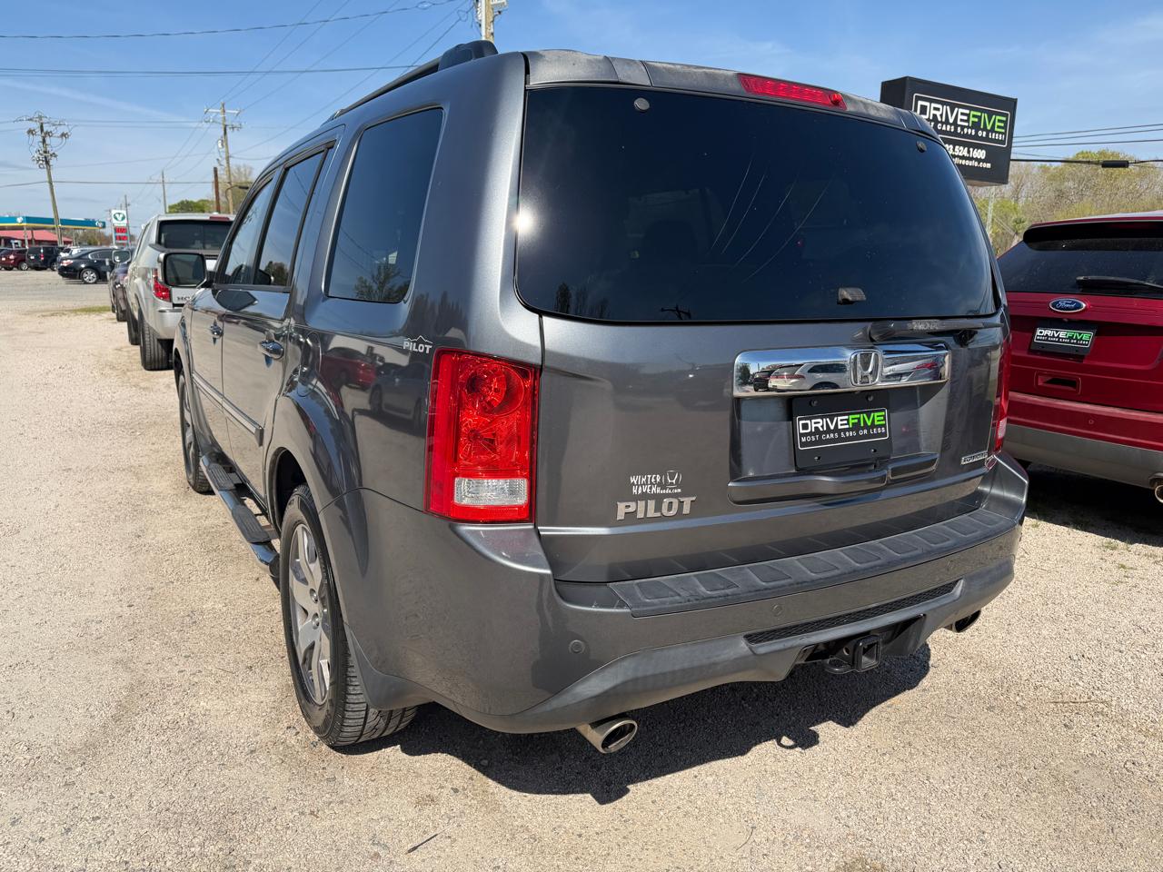 Honda Pilot Touring 2WD 5-Spd AT with DVD 2012