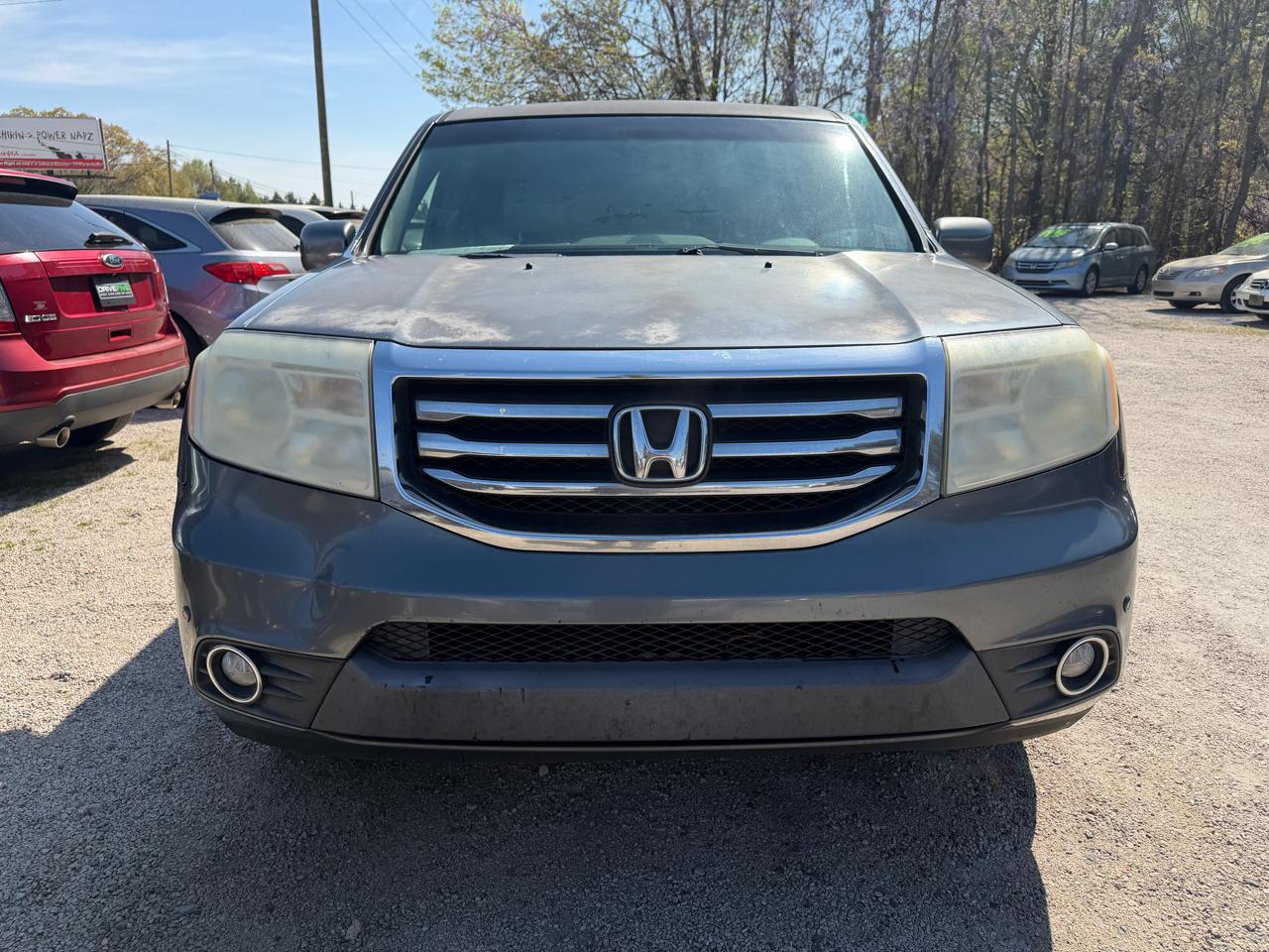 Honda Pilot Touring 2WD 5-Spd AT with DVD 2012