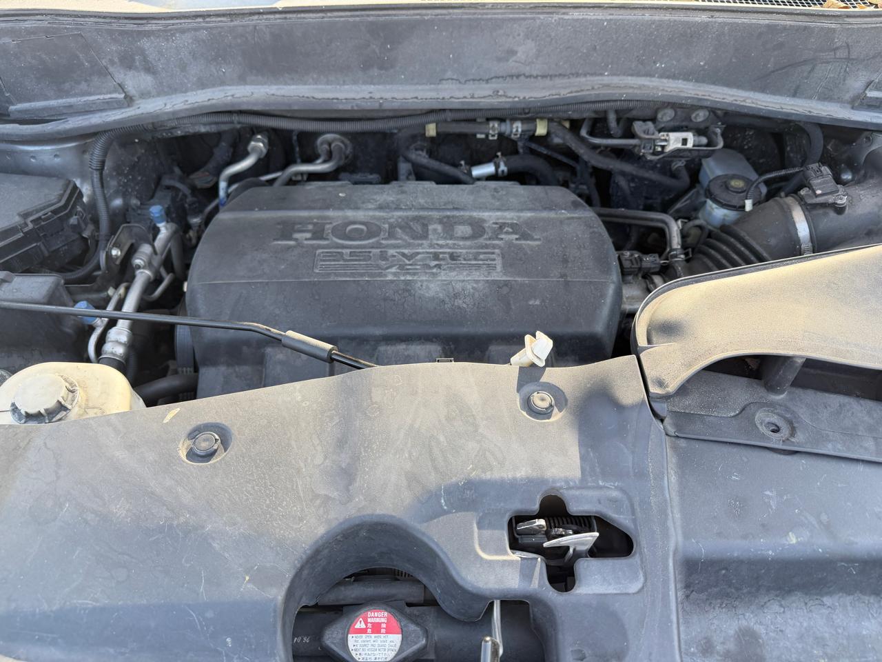 Honda Pilot Touring 2WD 5-Spd AT with DVD 2012