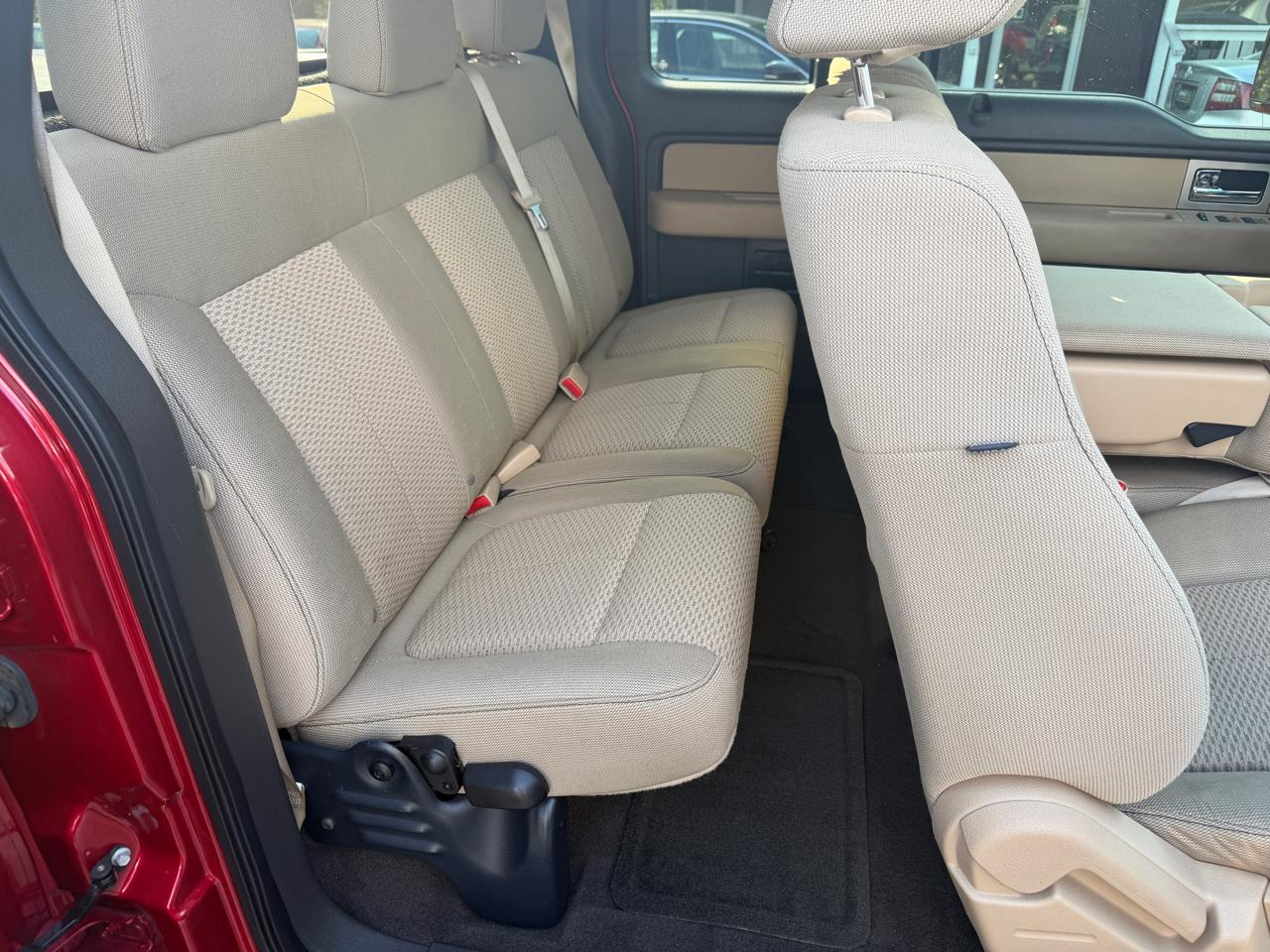 Ford F-150 2WD SuperCab 145" XLT 2011