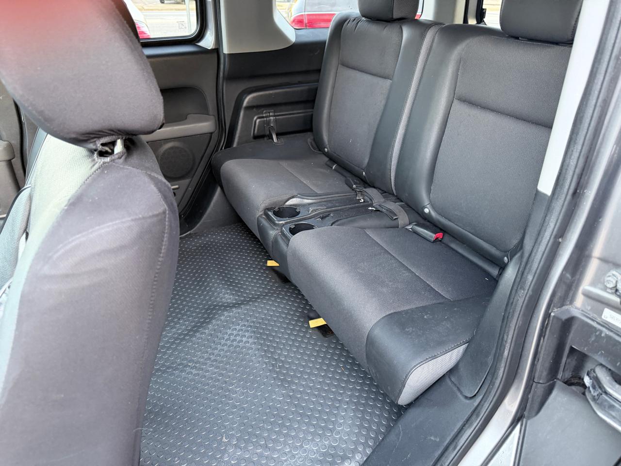 Honda Element EX 2WD 4-spd AT 2005