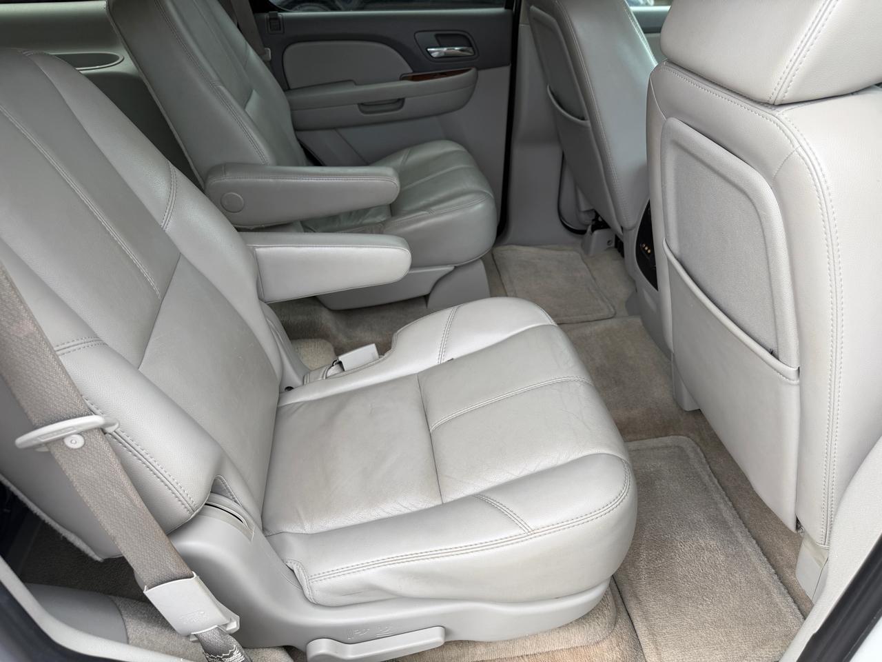 GMC Yukon SLE-1 2WD 2007