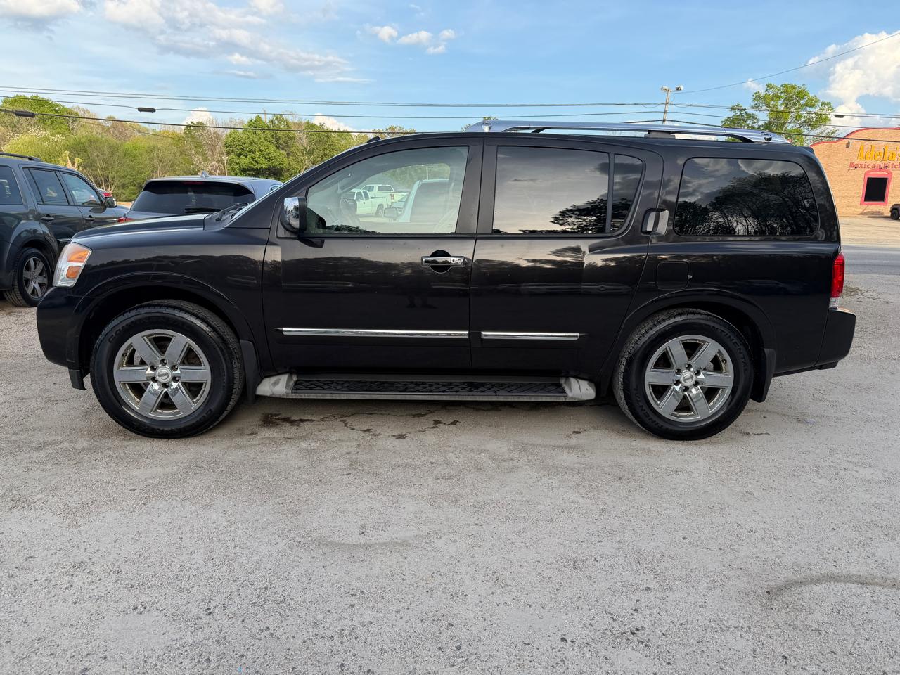 Nissan Armada SL 4WD 2011