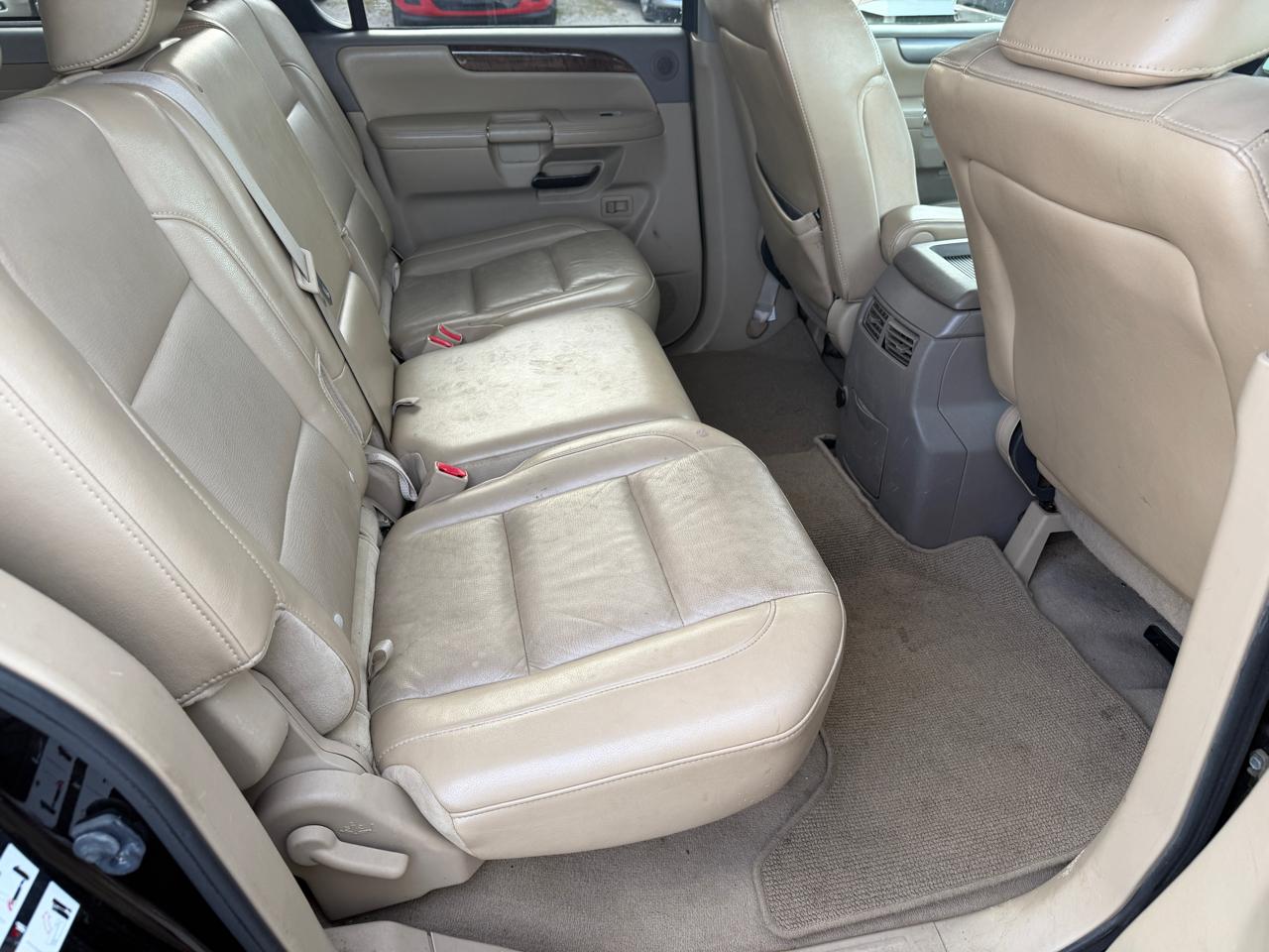 Nissan Armada SL 4WD 2011