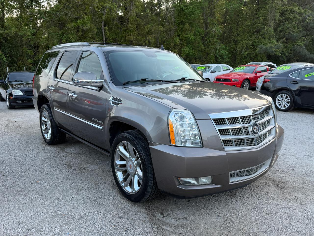 Cadillac Escalade AWD Platinum 2011