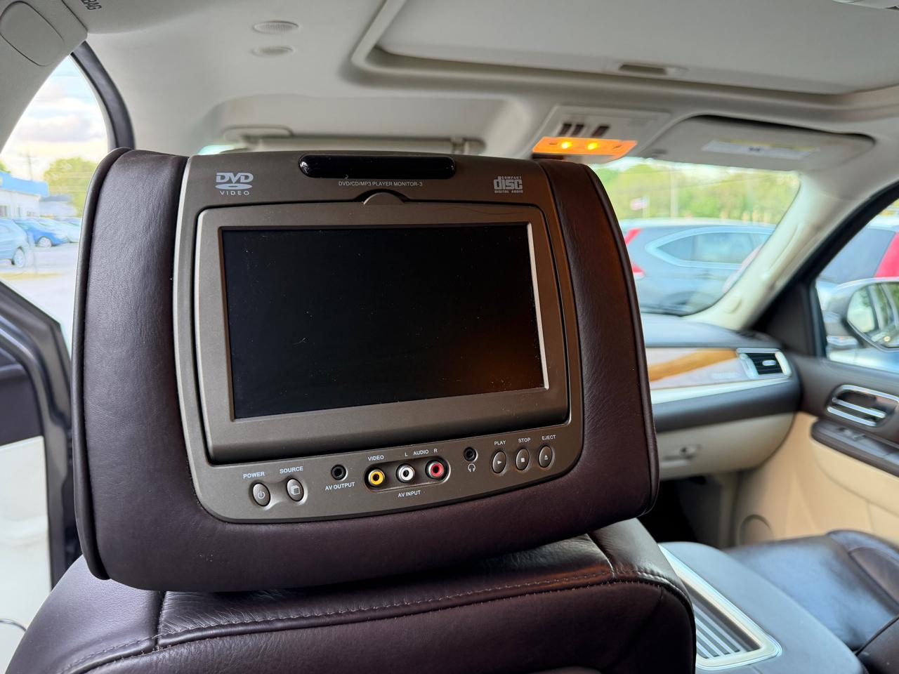 Cadillac Escalade AWD Platinum 2011