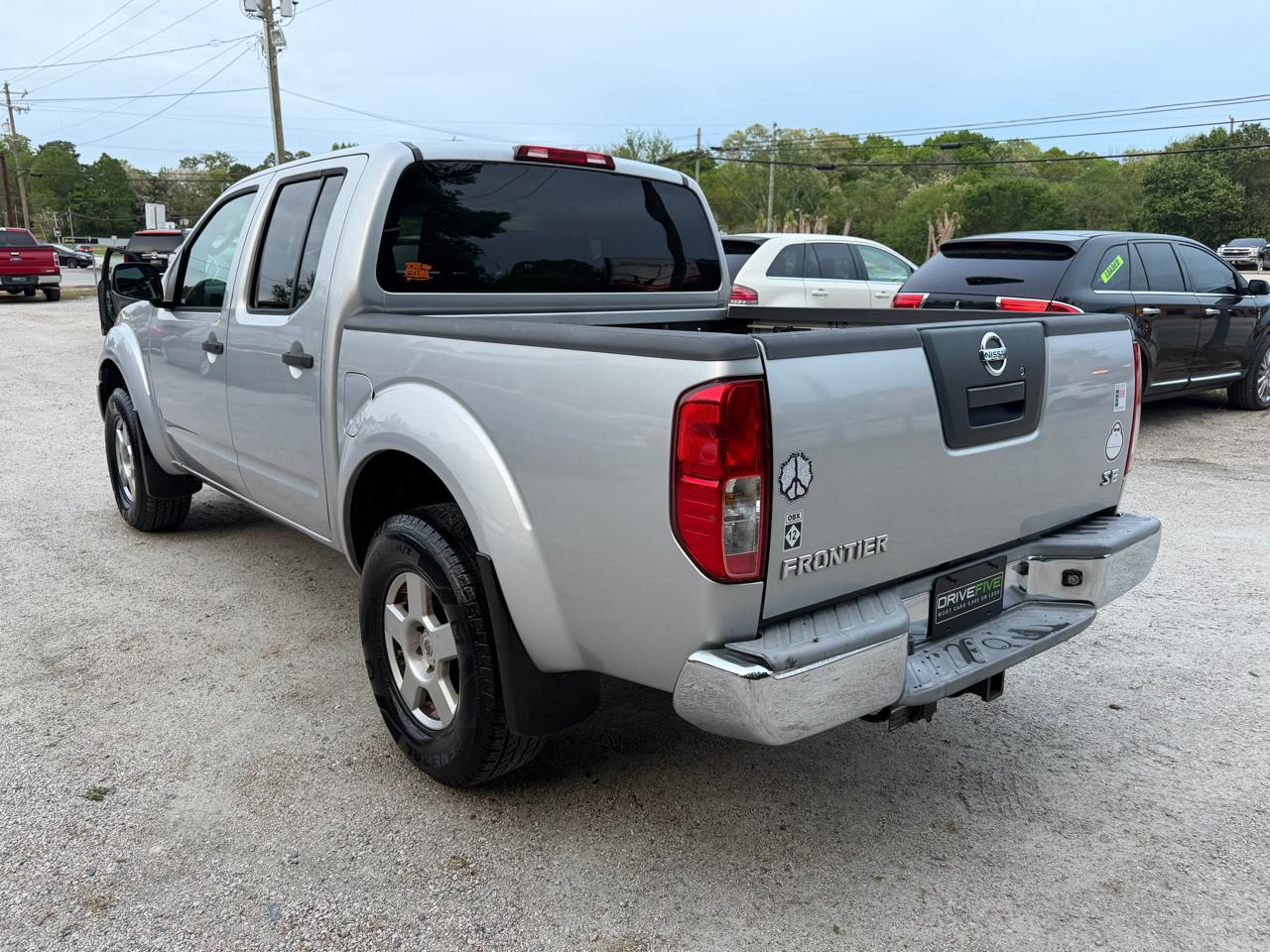Nissan Frontier LE Crew Cab 2WD 2008