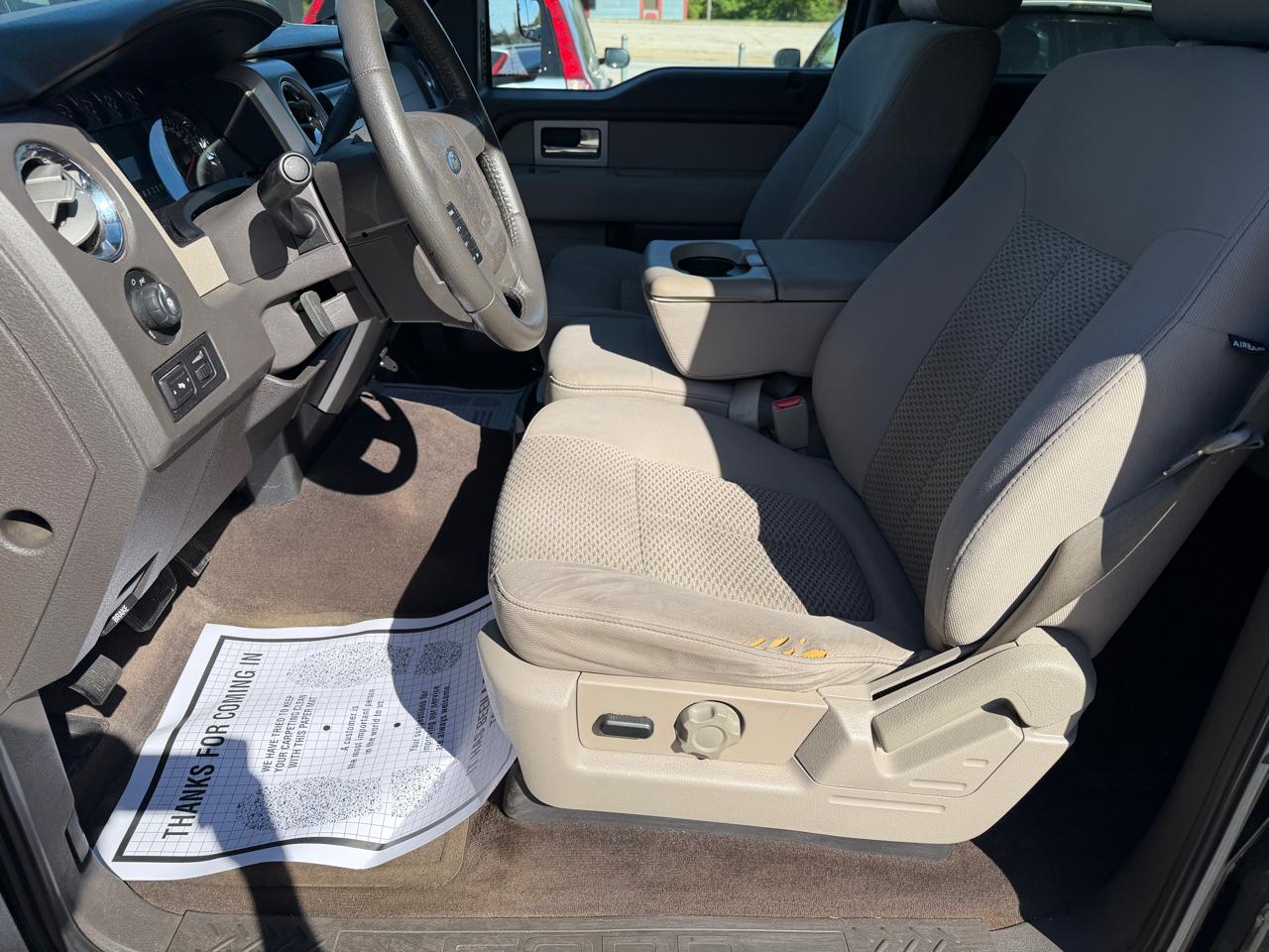 Ford F-150 4WD Reg Cab 145" XLT 2010