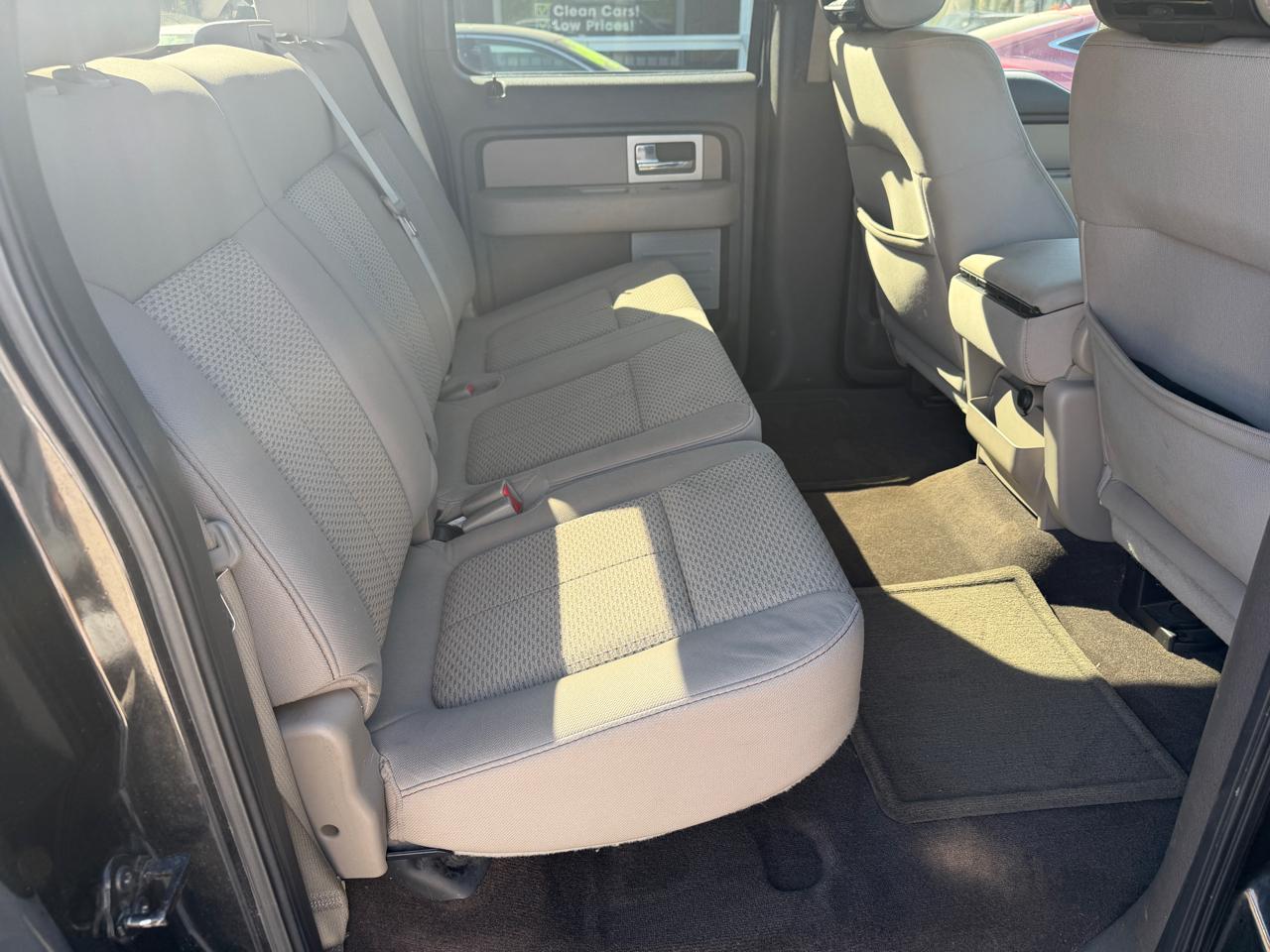 Ford F-150 4WD Reg Cab 145" XLT 2010