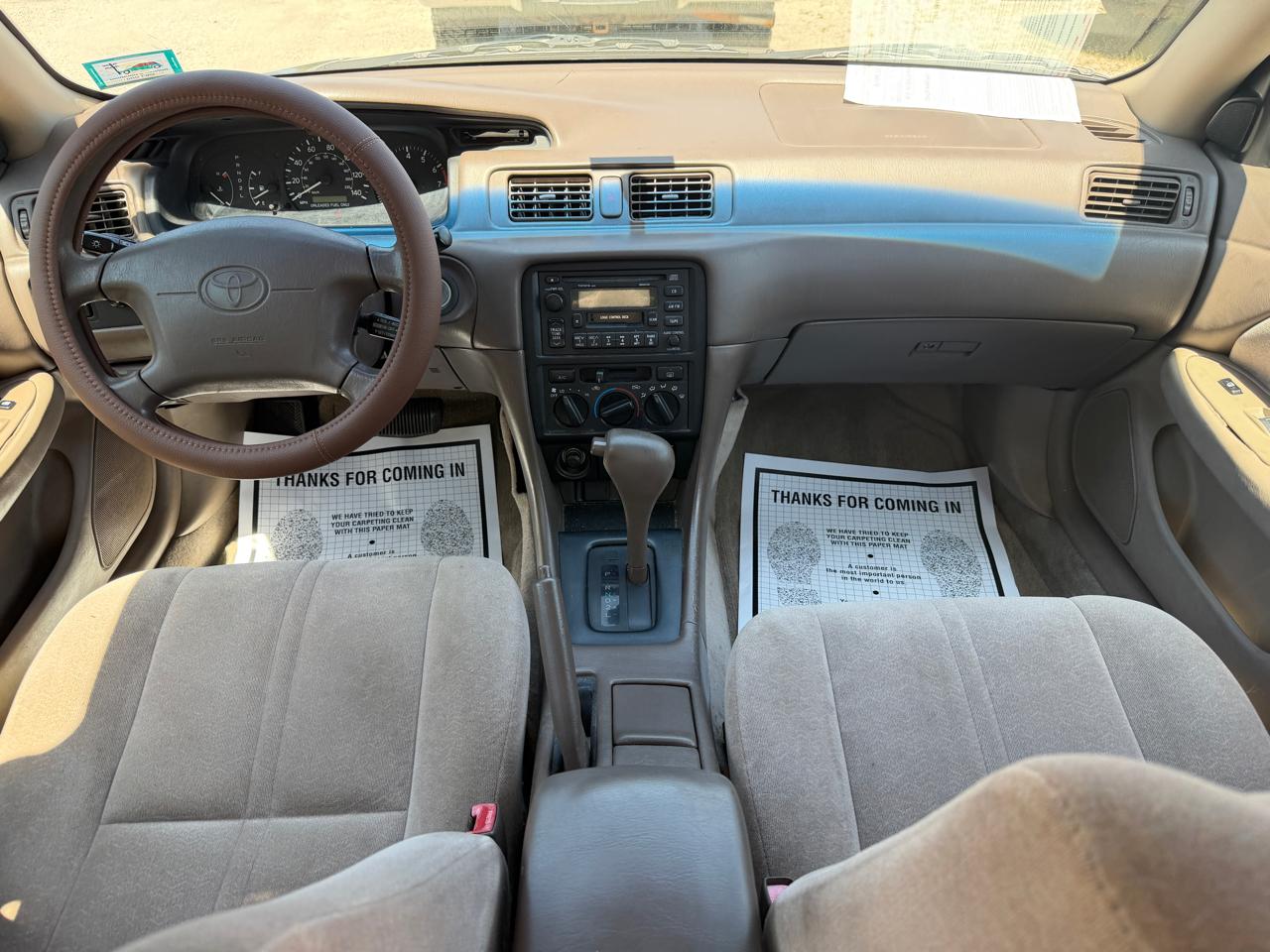 Toyota Camry CE 1999