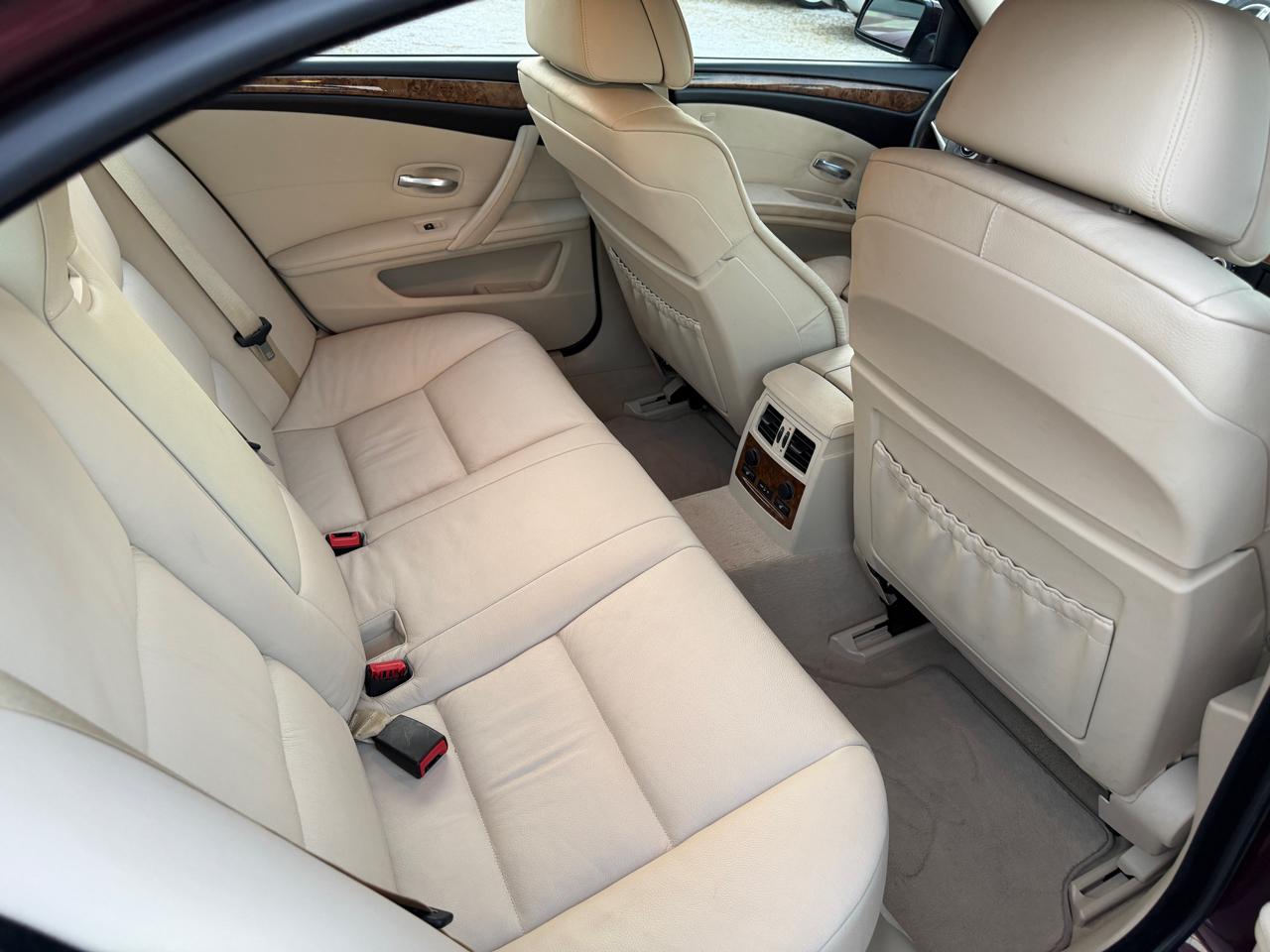 BMW 5-Series 528i 2008