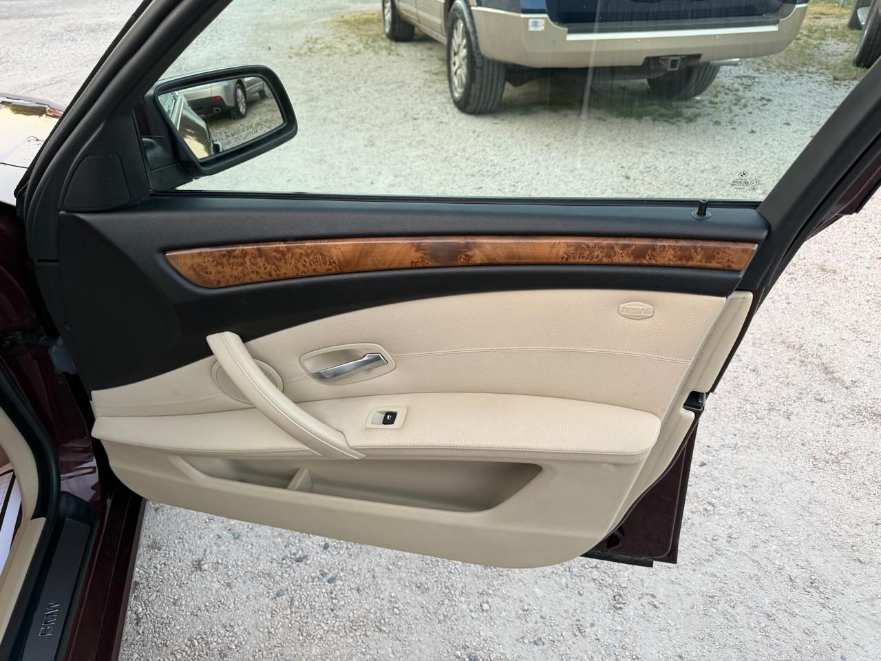 BMW 5-Series 528i 2008