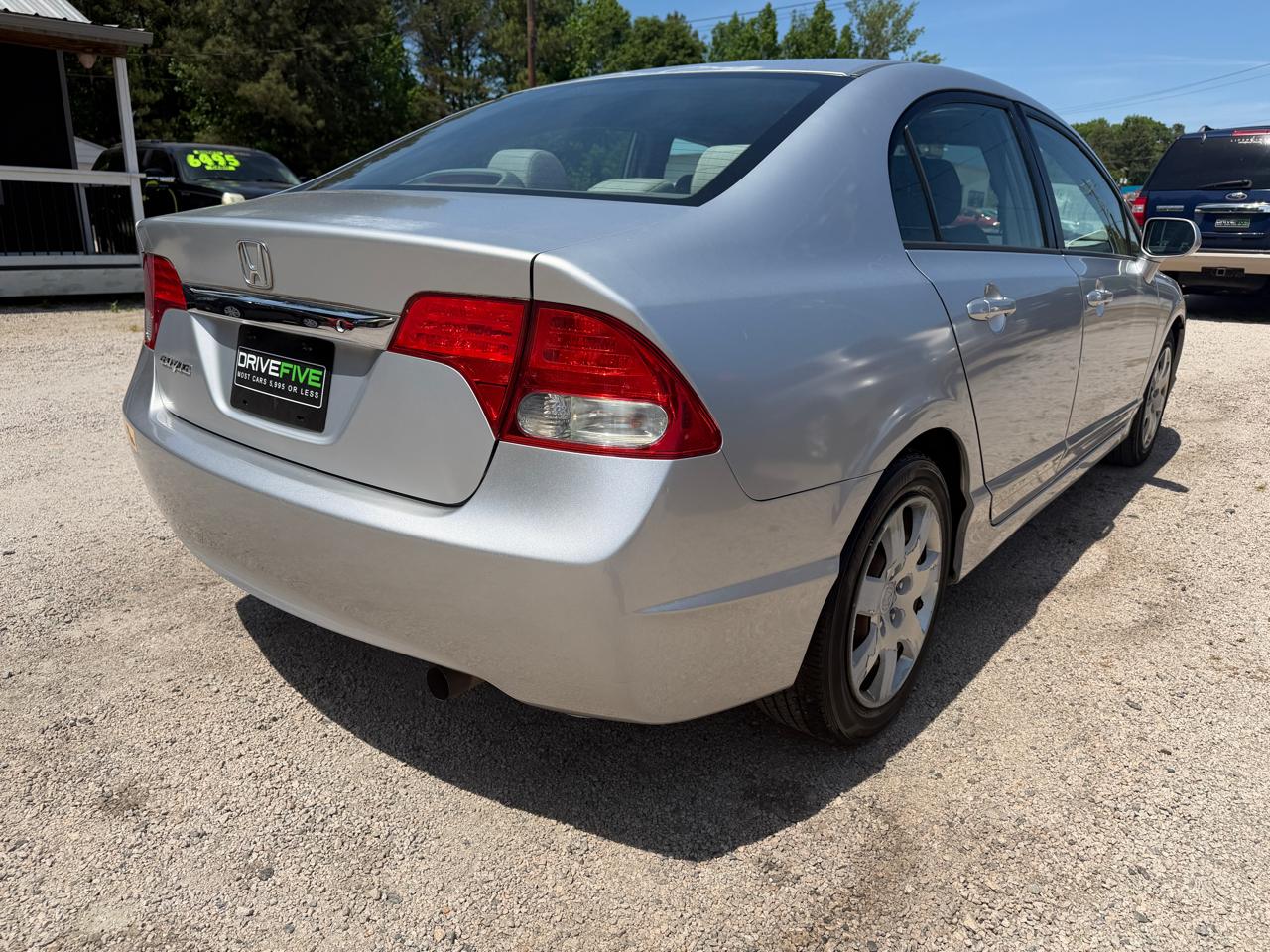 Honda Civic 1.5 4-Door Sedan 2011