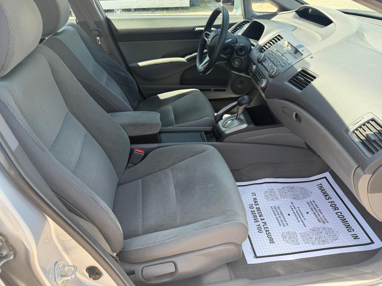 Honda Civic 1.5 4-Door Sedan 2011