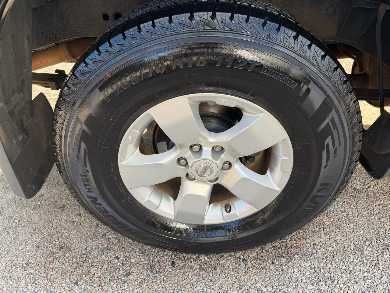 Nissan Frontier 2WD King Cab I4 Auto SV 2012