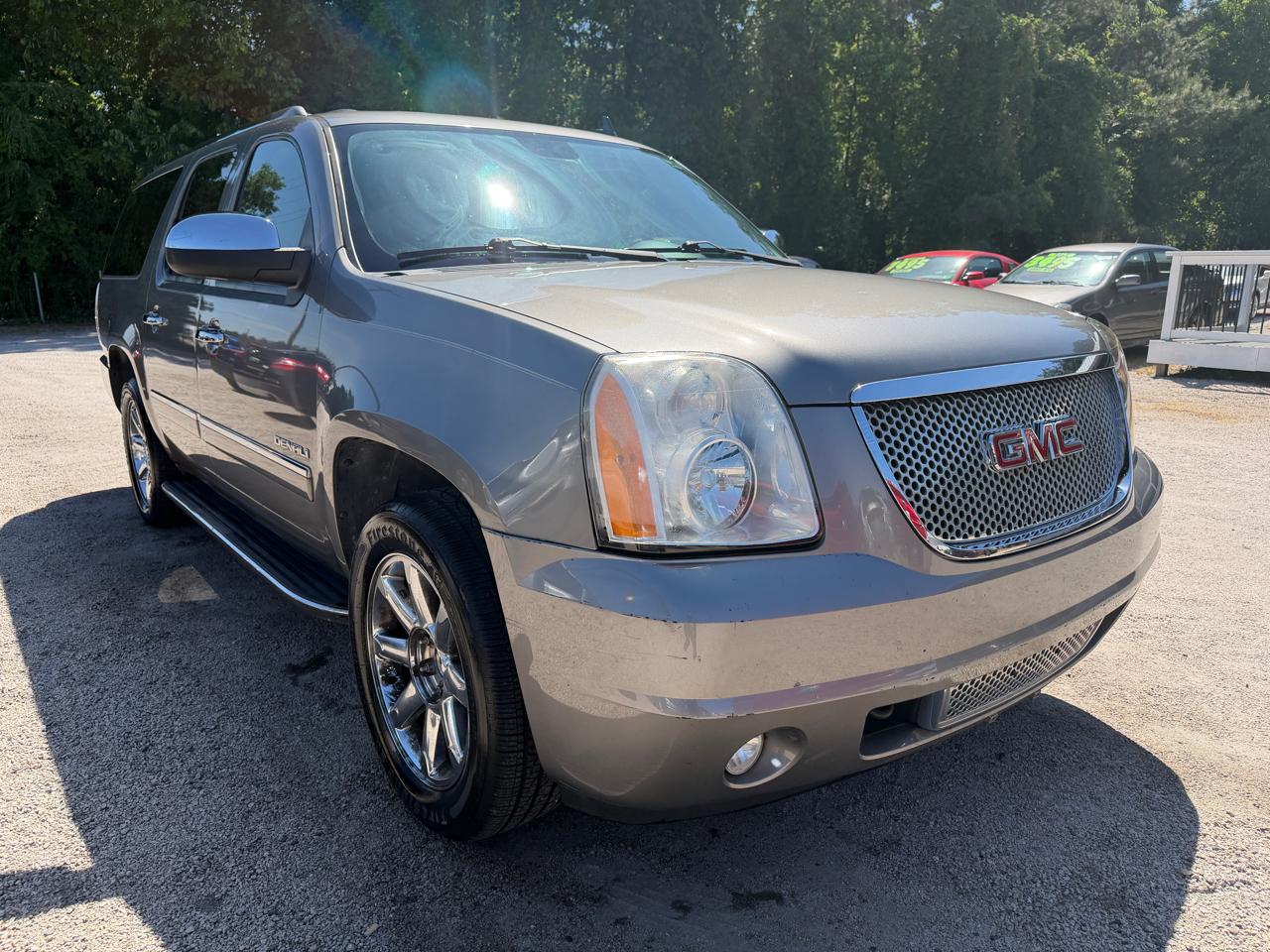 GMC Yukon Denali XL 2WD 2012