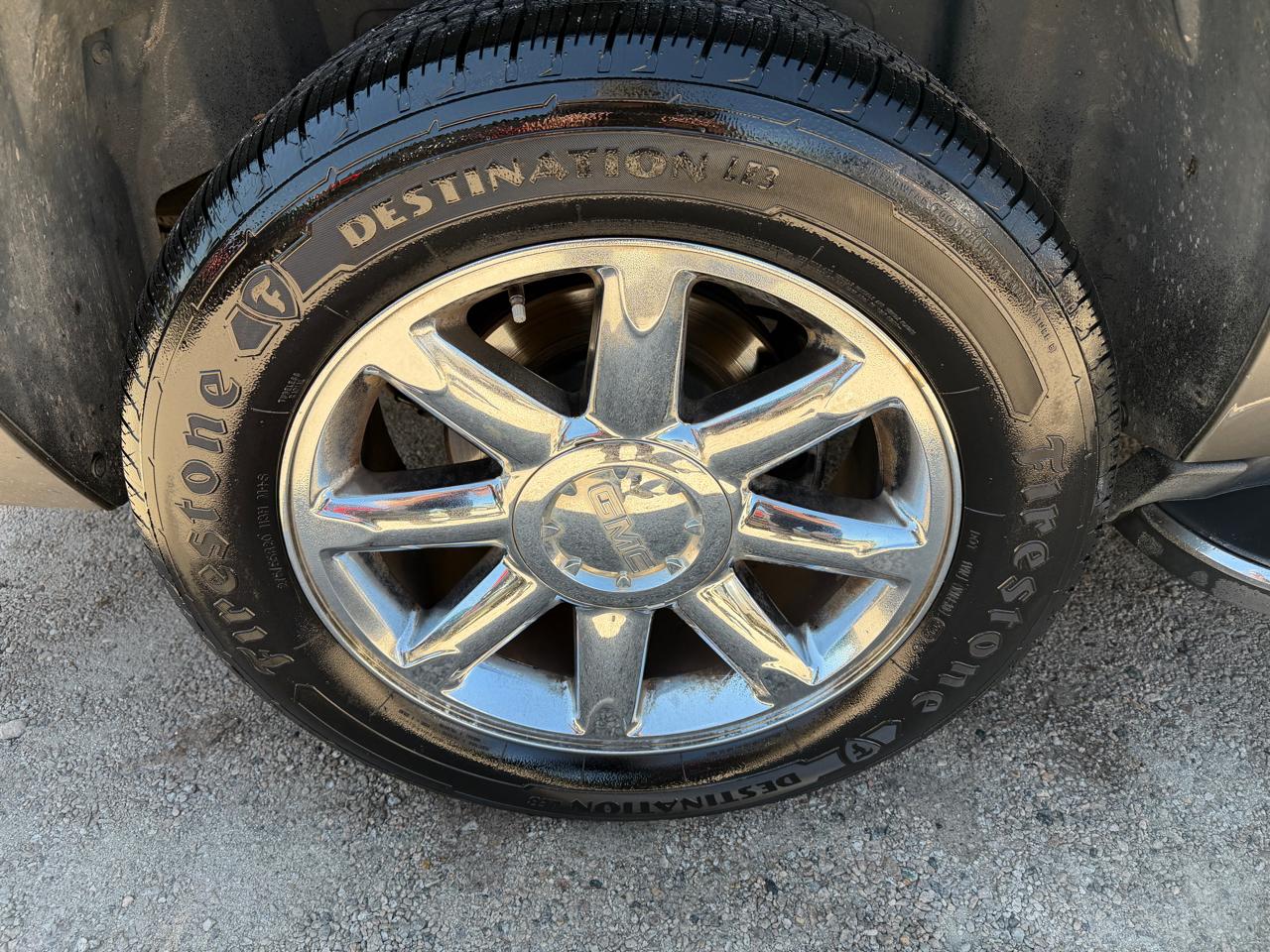 GMC Yukon Denali XL 2WD 2012