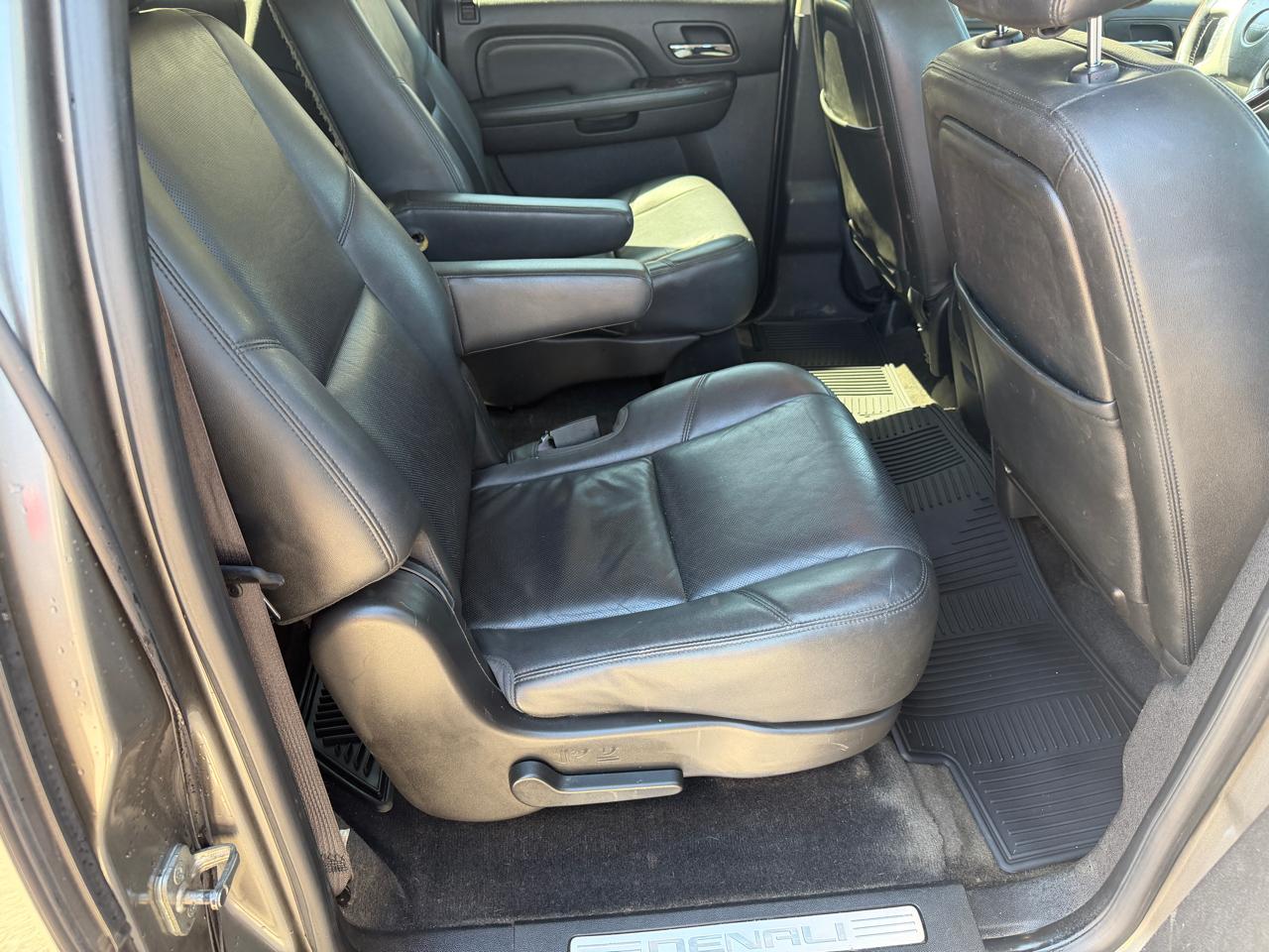 GMC Yukon Denali XL 2WD 2012