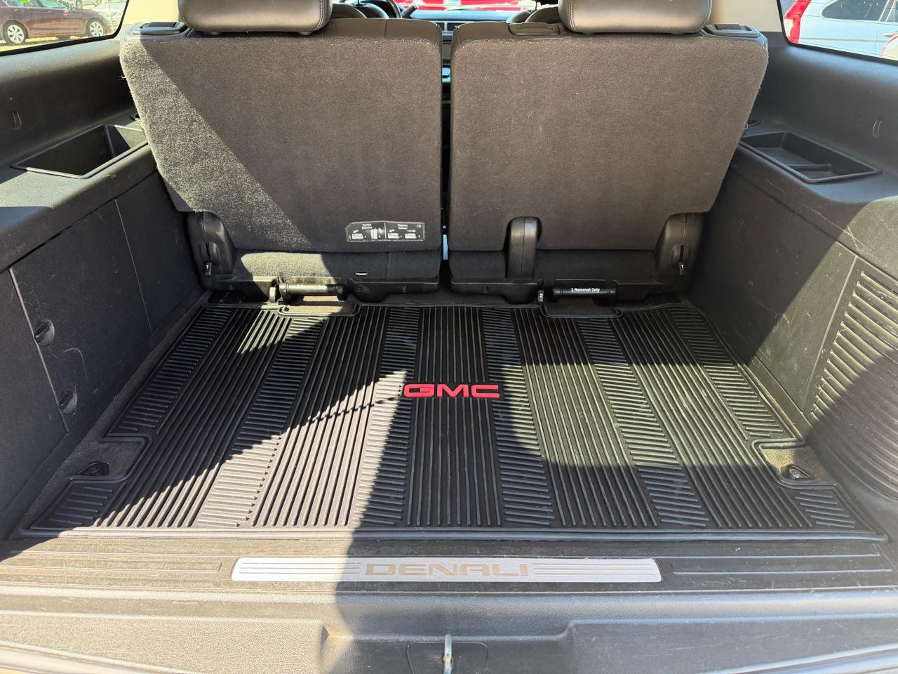 GMC Yukon Denali XL 2WD 2012