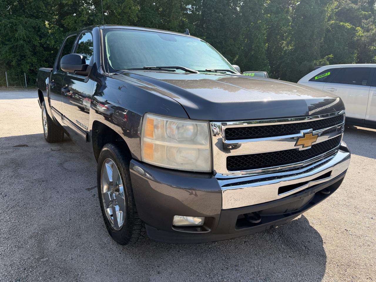 Chevrolet Silverado 1500 1LT Crew Cab 4WD 2011