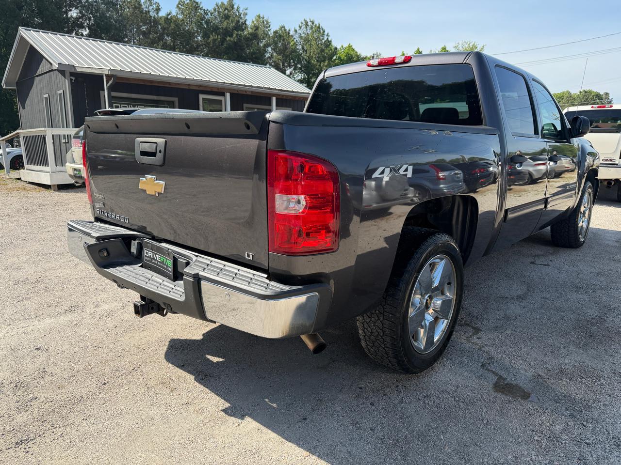 Chevrolet Silverado 1500 1LT Crew Cab 4WD 2011