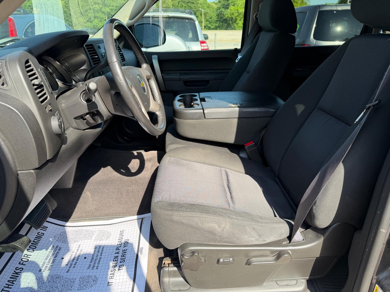 Chevrolet Silverado 1500 1LT Crew Cab 4WD 2011