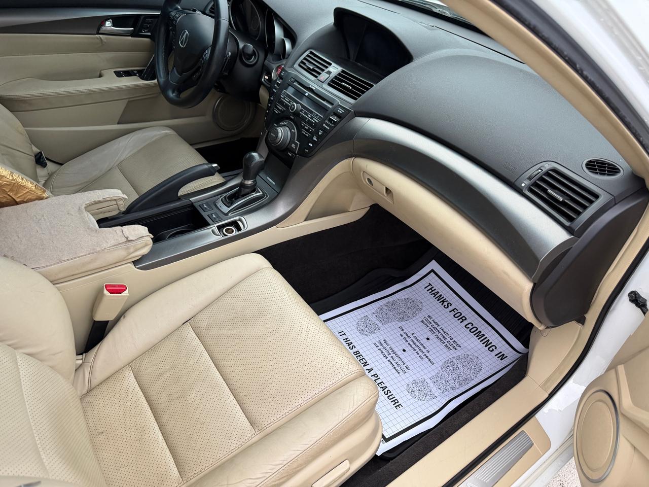 Acura TL 6-Speed AT with Tech Package and 18-In. WP 2014