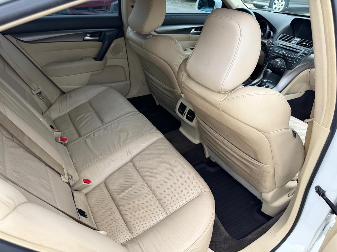 Acura TL 6-Speed AT with Tech Package and 18-In. WP 2014