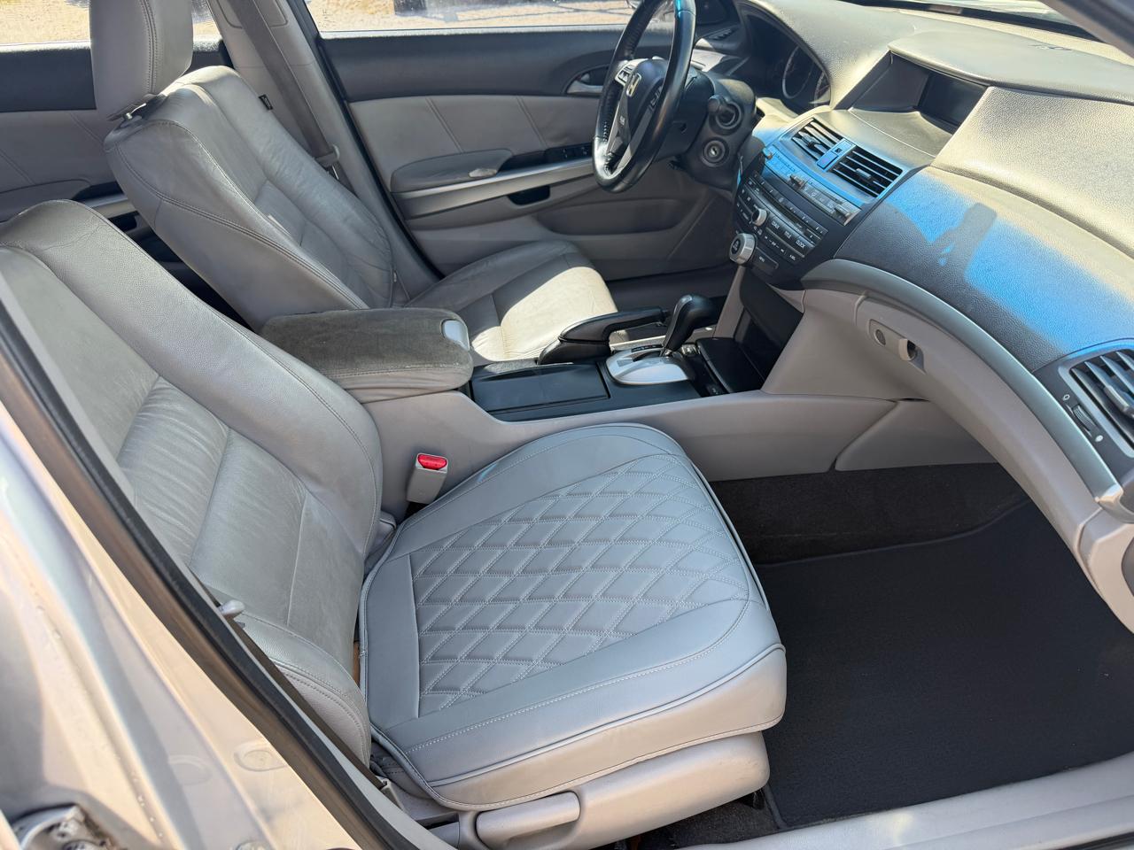 Honda Accord EX-L Sedan AT 2010