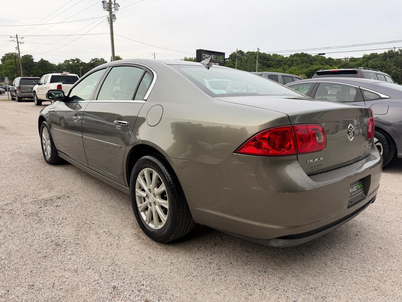 Buick Lucerne CXL 2010