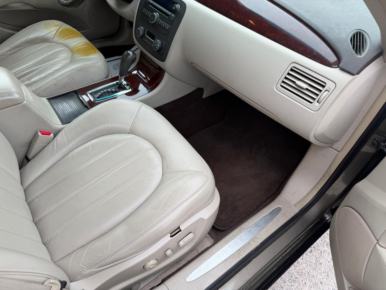 Buick Lucerne CXL 2010